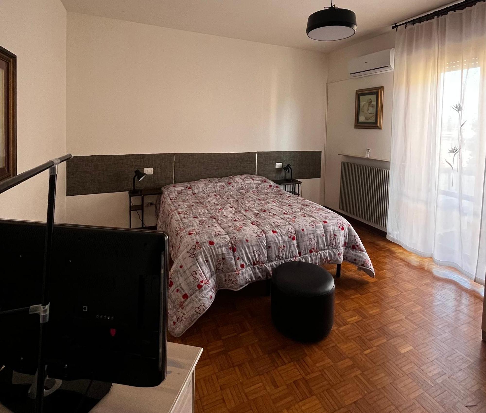 R&B Emilia Bed & Breakfast Cadeo Eksteriør bilde